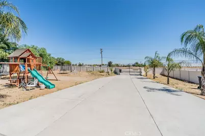 22735 Markham Street, Perris, CA 92570 - Photo 38