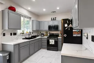 13772 Summerwind St, Victorville, CA 92394 - Photo 10
