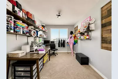 13772 Summer Wind Street, Victorville, CA 92394 - Photo 12