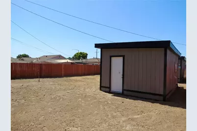4953 E San Carlos, Compton, CA 90221 - Photo 16