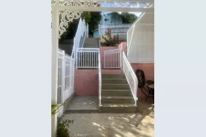 1074 N Bonnie Beach Place, Los Angeles, CA 90063 - Photo 16