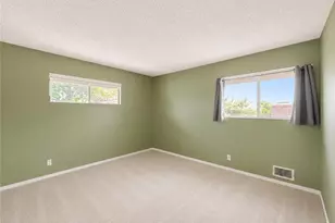 25825 Holly Vista Blvd, San Bernardino, CA 92404 - Photo 8