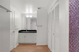 267 S San Pedro, Los Angeles, CA 90012 - Photo 32