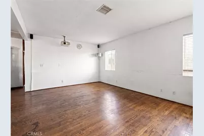 11605 Garfield, South Gate, CA 90280 - Photo 8