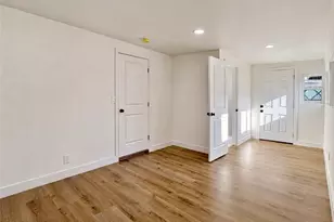 1067 1069 S Rowan Ave, East Los Angeles, CA 90023 - Photo 14