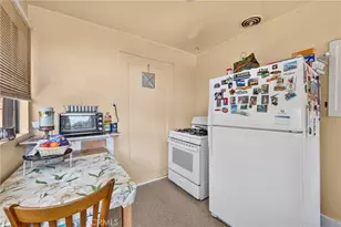 1664 W 12th, Los Angeles, CA 90015 - Photo 36