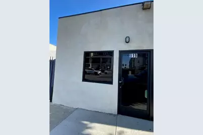 919 917 W Compton, Compton, CA 90220 - Photo 2