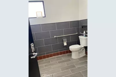 919 917 W Compton, Compton, CA 90220 - Photo 8