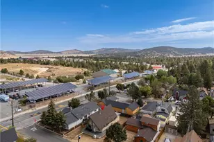 115 Sunset, Sugarloaf, CA 92386 - Photo 10