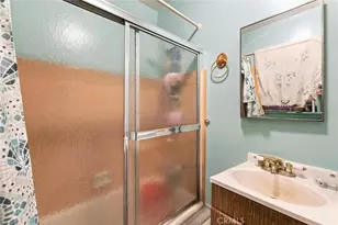 2009 W Vernon, Los Angeles, CA 90062 - Photo 28