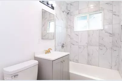 1035 W 107th, Los Angeles, CA 90044 - Photo 20