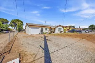 12394 16th St, Yucaipa, CA 92399 - Photo 4