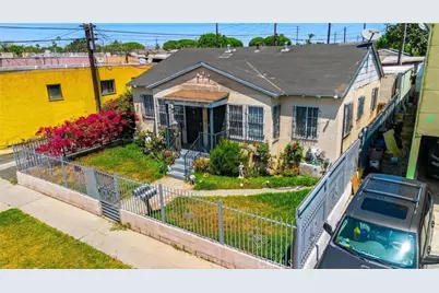 1113 E 85th, Los Angeles, CA 90001 - Photo 2