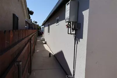 742 Simmons, Los Angeles, CA 90022 - Photo 22