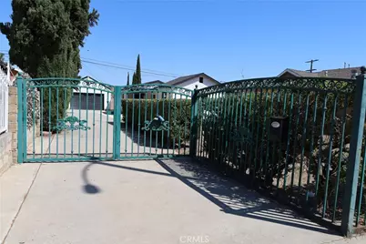 742 Simmons, Los Angeles, CA 90022 - Photo 2