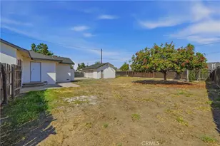 883 E Columbia Ave, Pomona, CA 91767 - Photo 24