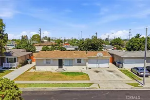 139 E 229th St, Carson, CA 90745 - Photo 2