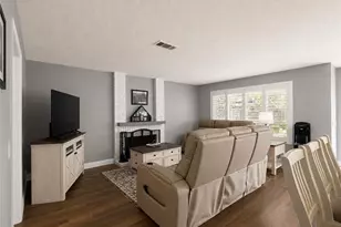 13842 Dartmouth Ct, Chino, CA 91710 - Photo 10