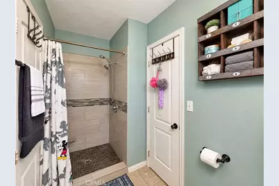 17359 Hawthorne Avenue, Fontana, CA 92335 - Photo 14