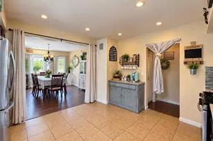 17359 Hawthorne Ave, Fontana, CA 92335 - Photo 8