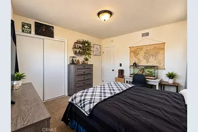 17359 Hawthorne Avenue, Fontana, CA 92335 - Photo 10