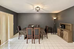10045 Karmont, South Gate, CA 90280 - Photo 6