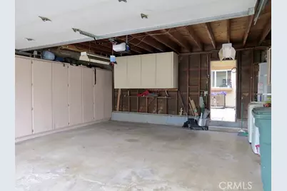 10045 Karmont, South Gate, CA 90280 - Photo 18