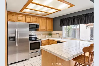 10045 Karmont, South Gate, CA 90280 - Photo 4