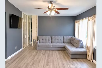 10045 Karmont, South Gate, CA 90280 - Photo 8