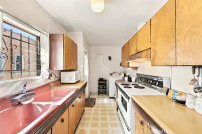 7819 Dalton, Los Angeles, CA 90047 - Photo 14