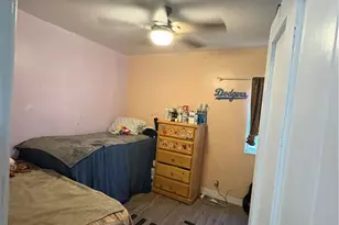 225 S Kern, Los Angeles, CA 90022 - Photo 10