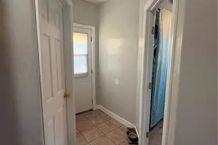 225 S Kern, Los Angeles, CA 90022 - Photo 12