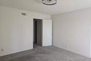 5950 Imperial, South Gate, CA 90280 - Photo 14