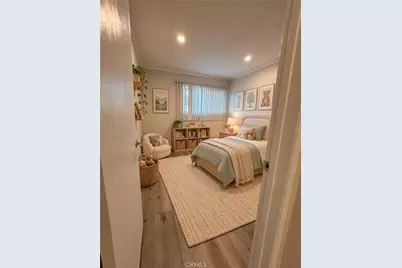 121 Sinclair #122, Glendale, CA 91206 - Photo 12