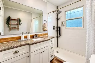 1115 E 105th St, Los Angeles, CA 90002 - Photo 8