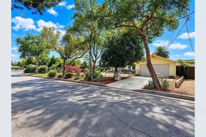 2950 N Golden Avenue, San Bernardino, CA 92404 - Photo 30