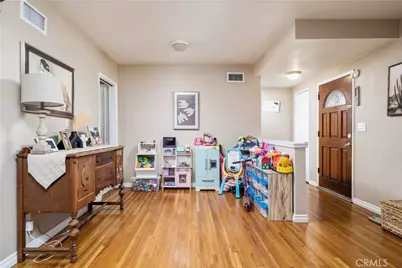 5595 Hawthorne, Montclair, CA 91763 - Photo 6