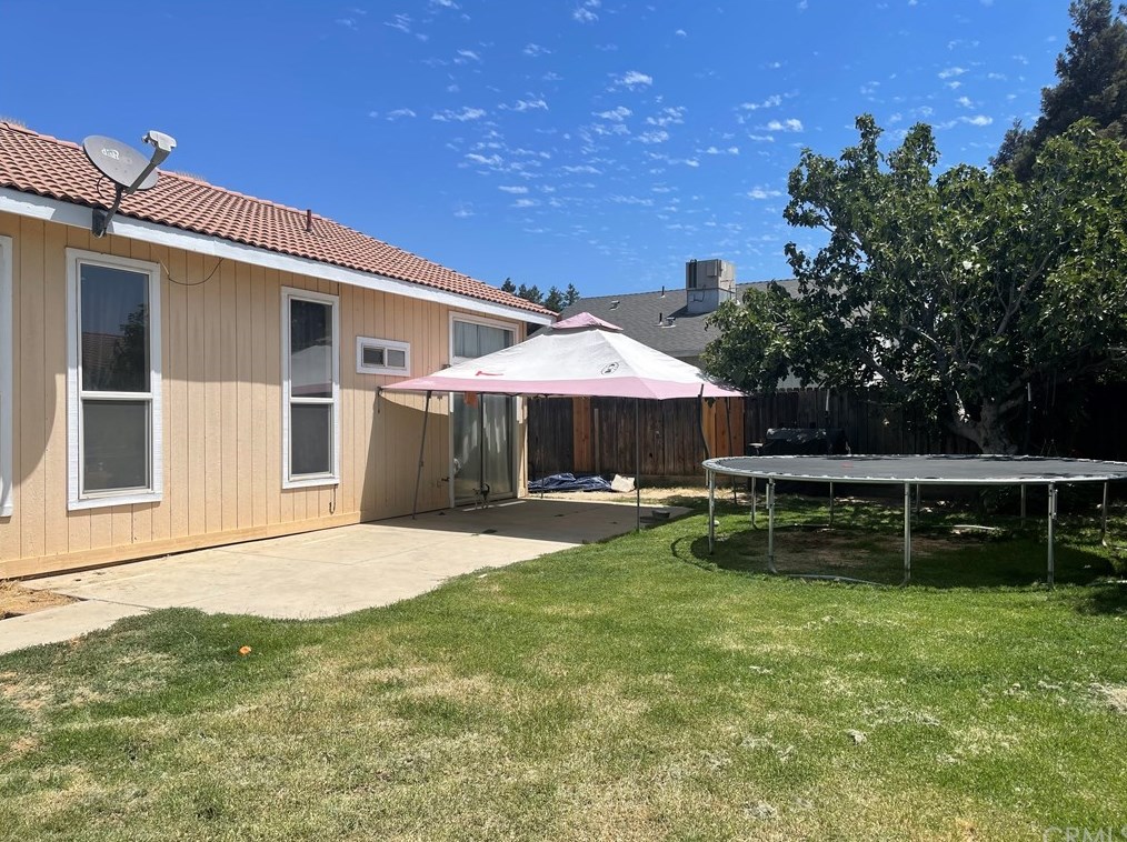 2965 Sunrise Ct, Merced, CA 95348-3815