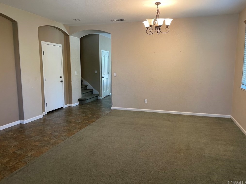 6736 Bruins Ct, Winton, CA 95388