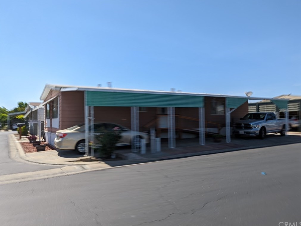 2240 Golden Oak Ln #95, Merced, CA 95341
