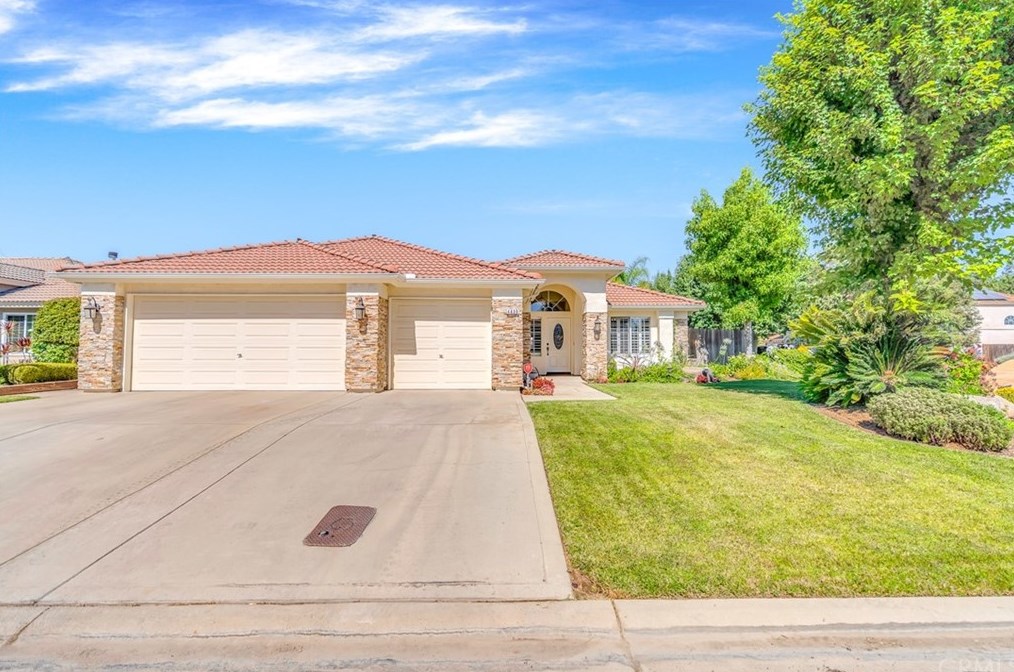 4630 Broadmore St, Sharon, CA 93610