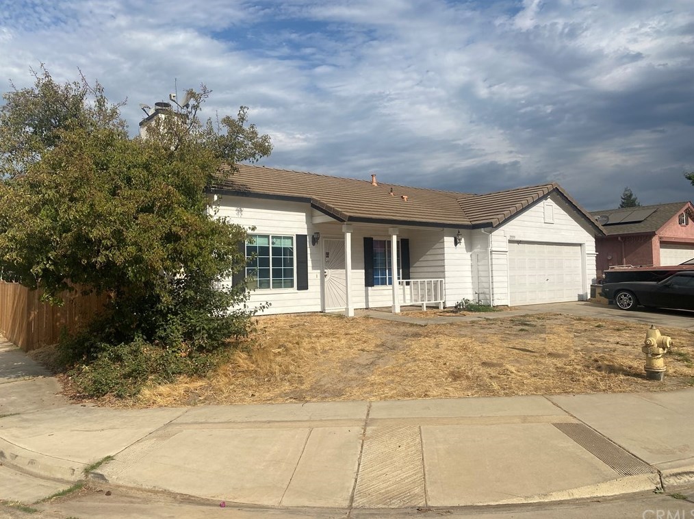 2003 Glen Abbey St, Atwater, CA 95301
