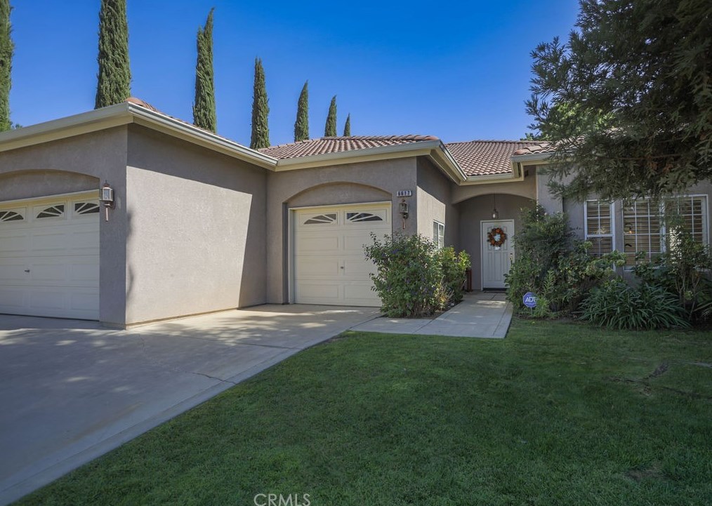 6617 Desert Springs St, Sharon, CA 93610