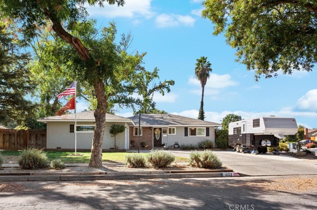 1002 Robinson Dr, Merced, CA 95340-3122