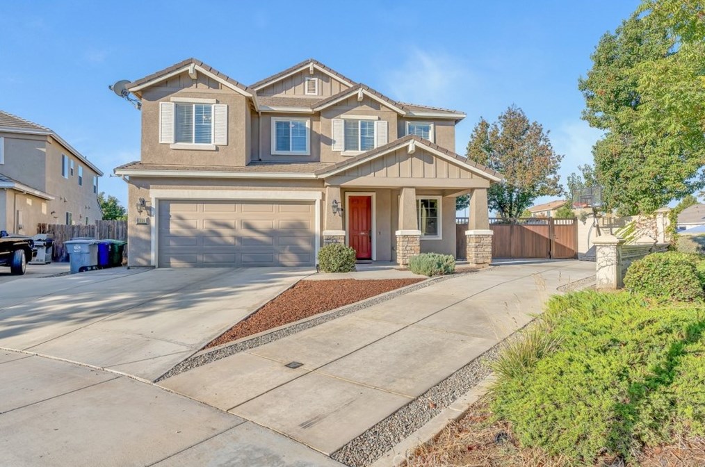 1239 Bluegrass Ct, Los Banos, CA 93635