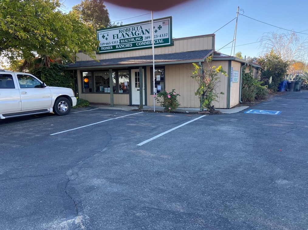 1500 Robertson Blvd, Sharon, CA 93610