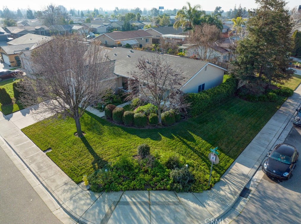1061 Fairway Dr, Atwater, CA 95301-4584