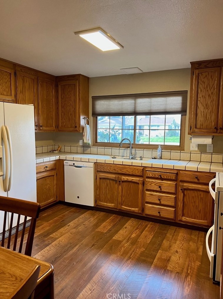 115 Howell Rd, Sharon, CA 93610
