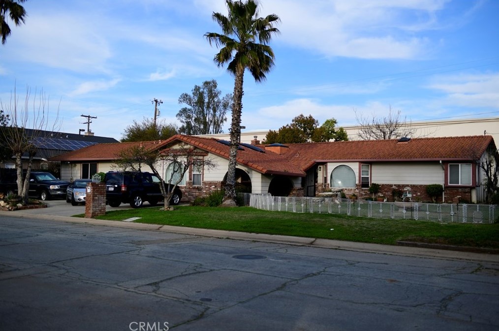 1330 Virginia St, Merced, CA 95341-5549