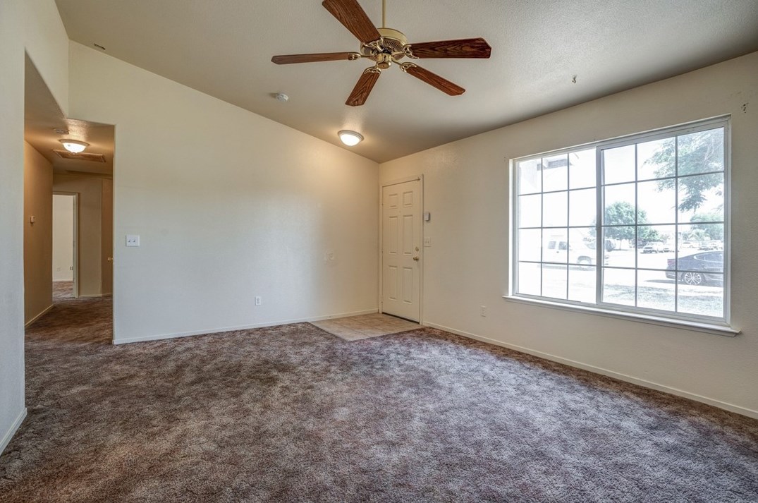 7650 Paige Ct, Winton, CA 95388